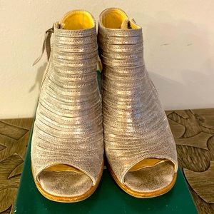 Paul Green Zip Up Open Toe Bootie